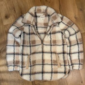 Abercrombie & Fitch Cream and Tan Fleece Pullover